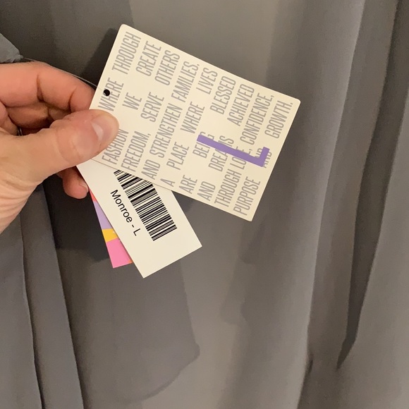 NWT LuLaRoe Monroe (L) Sheer Layering Piece - Picture 5 of 6